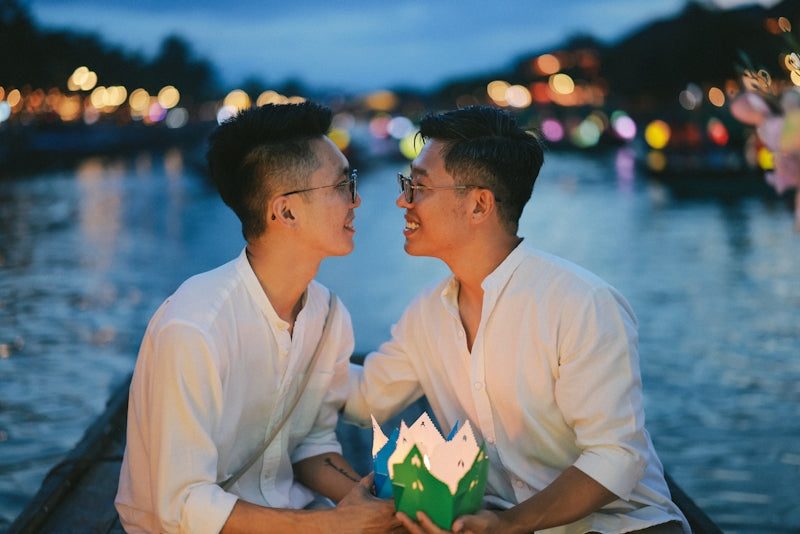 Guía de Bienestar Íntimo LGBTQ+: Cuidados y Productos Recomendados
