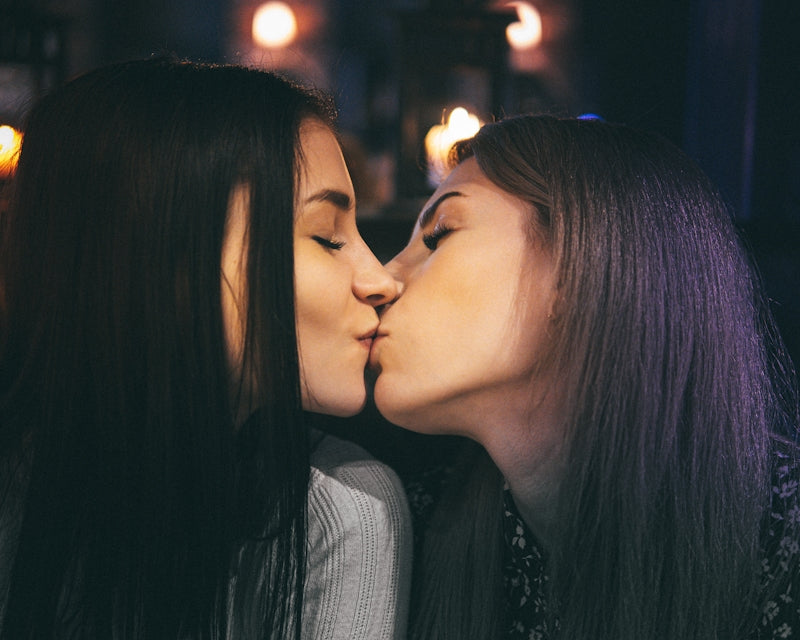 Vitalidad Masculina y Orgullo LGBTQ+: Cómo Mantener el Rendimiento Masculino en Pareja