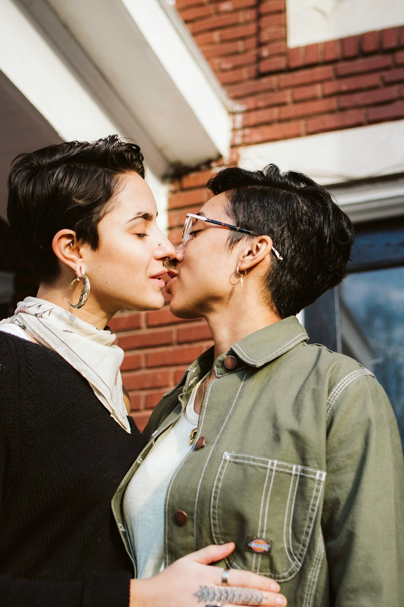 Estrategias para mantener una libido femenina y masculina saludable en el entorno LGBTQ+