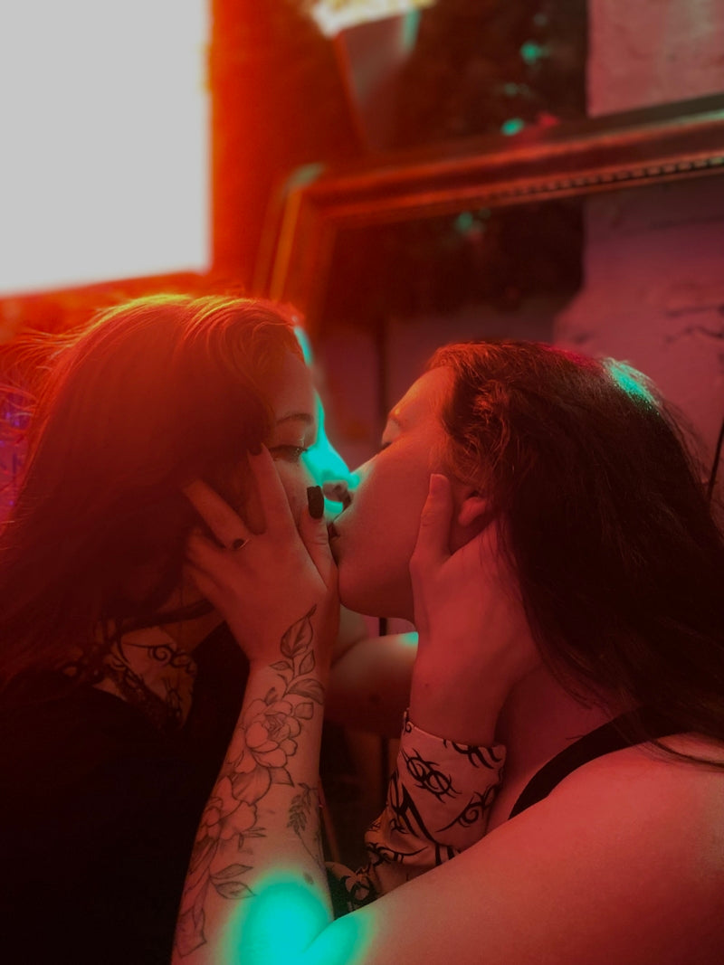 Productos de bienestar íntimo: cómo elegir el mejor para la comunidad LGBTQ+
