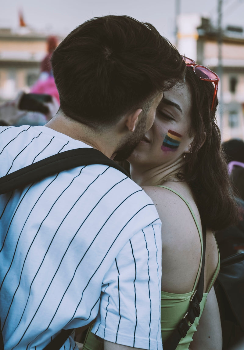 Todo lo que Necesitas Saber sobre el Bienestar en Pareja en Comunidades LGBTQ+